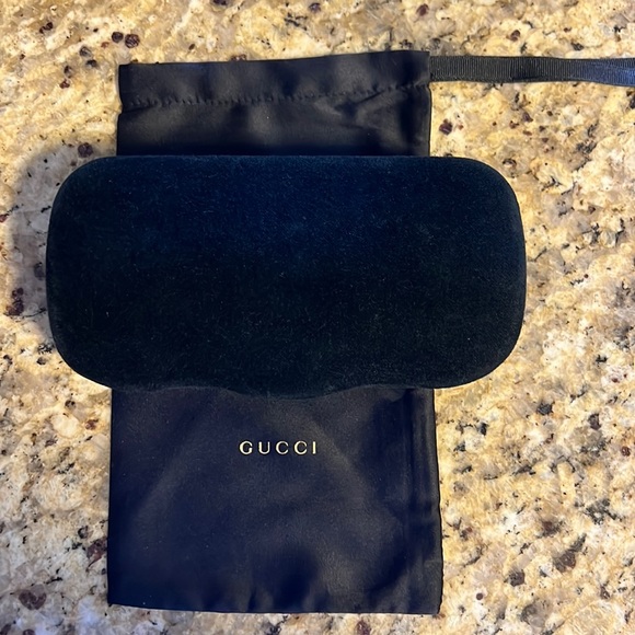 Authentic Gucci GG0117S 001 Women Black Plastic Sunglasses Shades 53/15/140 - Picture 11 of 13